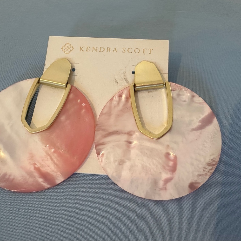 20% off -Kendra Scott Diane Earrings -gold-plated and blush mother-of-pearl